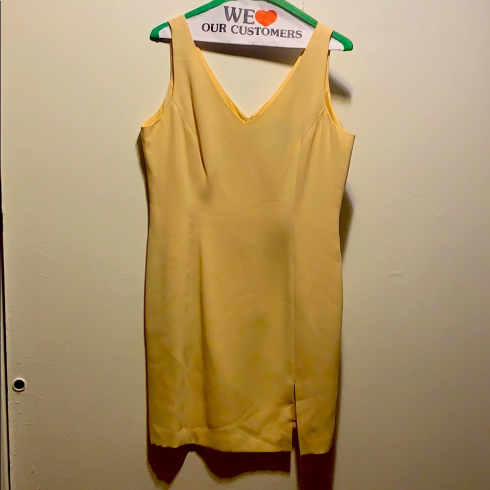 Dress suit